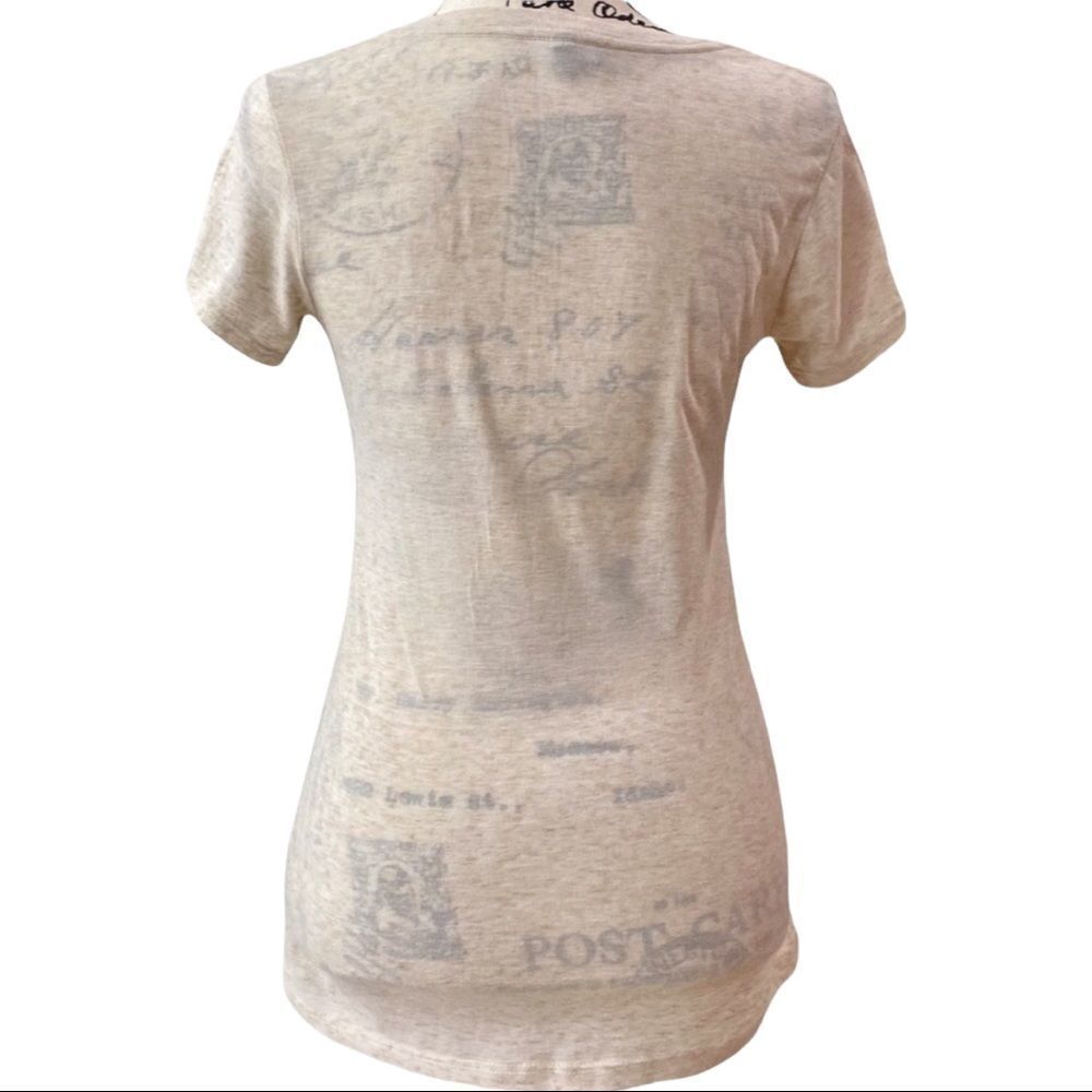 Beige V Neck Short Sleeve Graphic Tee T-Shirt Wild Hearts Can Not Be Tamed NWT - Picture 4 of 4